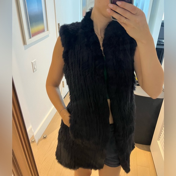 Love Token Navy Fur Vest Size XS - Picture 6 of 11